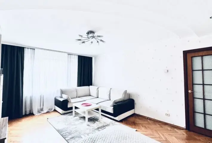 Минск, улица Веры Хоружей, 16, 2 комн.